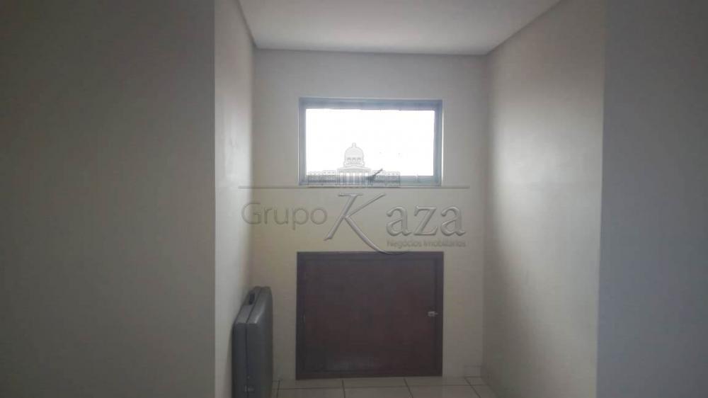 Foto 9 de Casa Sobrado em Jardim Ismênia, São José dos Campos - imagem 9