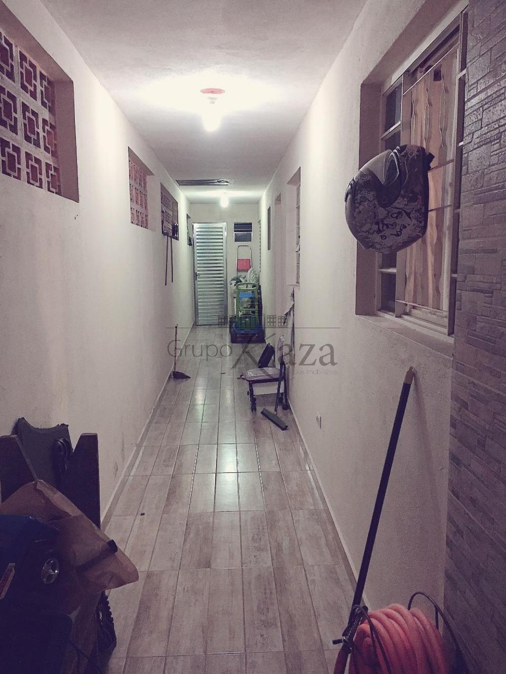 Foto 11 de Casa Padrão em Parque Novo Horizonte, São José dos Campos - imagem 11