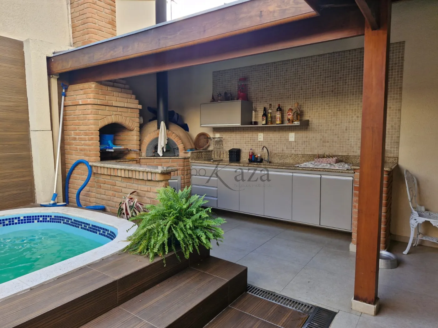 Foto 2 de Casa Condomínio em Condomínio Residence Club, Jacareí - imagem 2 Foto 2 de Casa Condomínio em Condomínio Residence Club, Jacareí - imagem 2