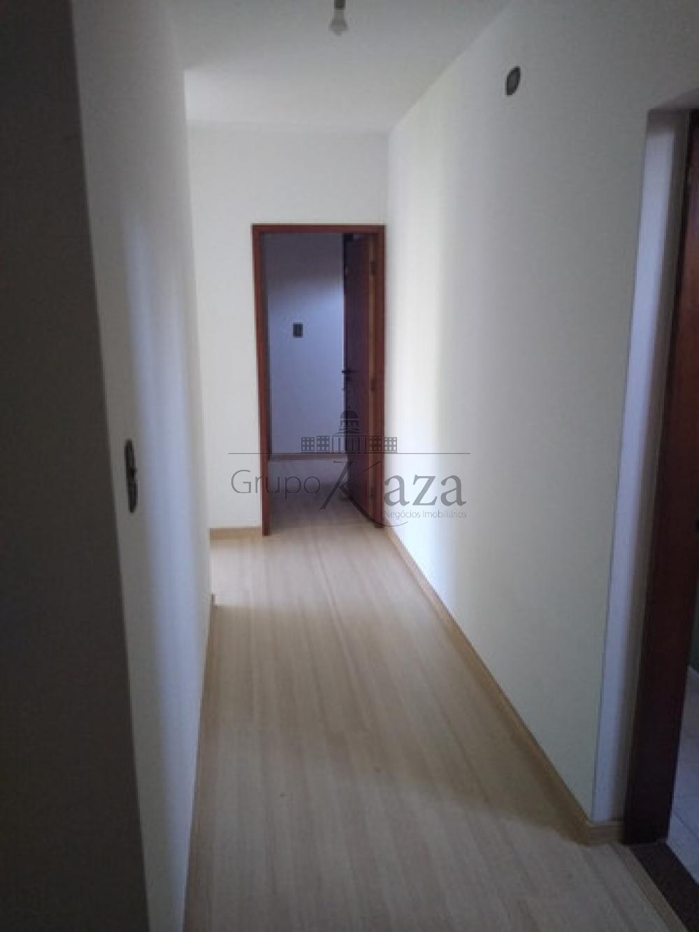 Foto 1 de Casa Sobrado em São João, Jacareí - imagem 1 Foto 1 de Casa Sobrado em São João, Jacareí - imagem 1