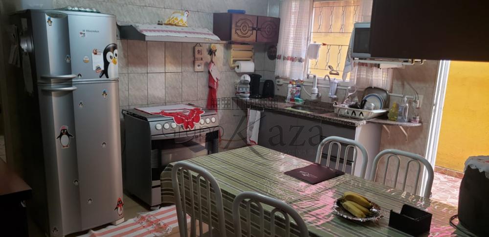 Foto 7 de Casa Padrão em Jardim Alvorada, São José dos Campos - imagem 7