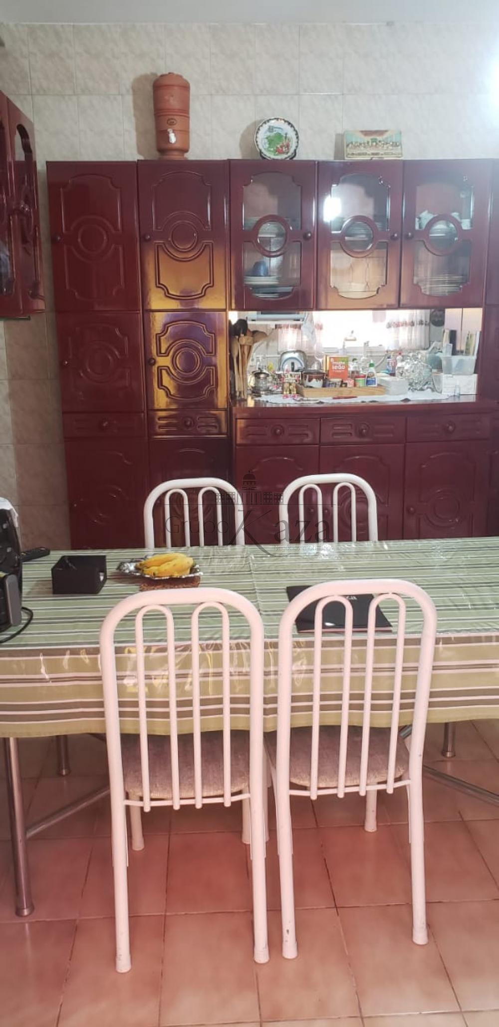 Foto 8 de Casa Padrão em Jardim Alvorada, São José dos Campos - imagem 8