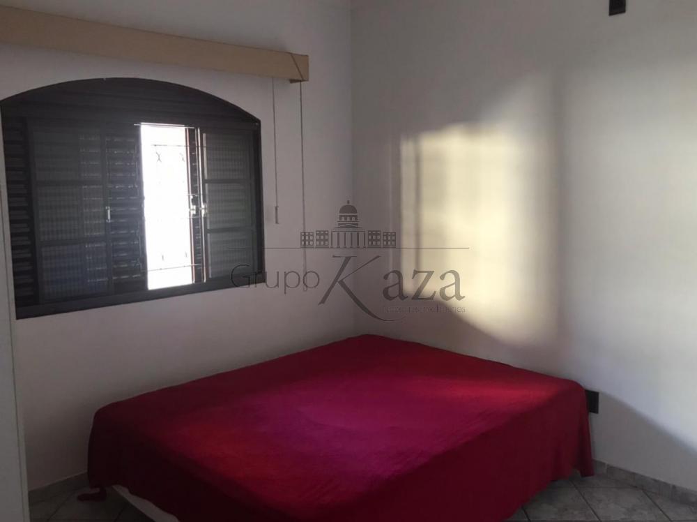 Foto 7 de Casa Padrão em Jardim Uirá, São José dos Campos - imagem 7