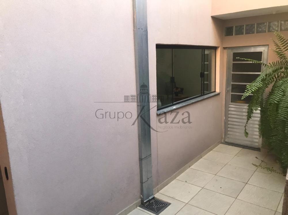 Foto 10 de Casa Padrão em Jardim Uirá, São José dos Campos - imagem 10