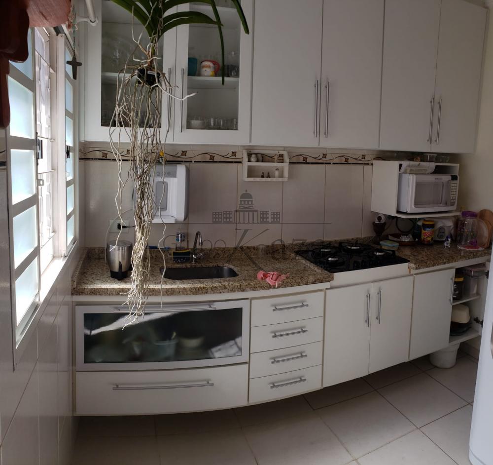 Foto 3 de Casa Padrão em Residencial Santa Paula, Jacareí - imagem 3 Foto 3 de Casa Padrão em Residencial Santa Paula, Jacareí - imagem 3