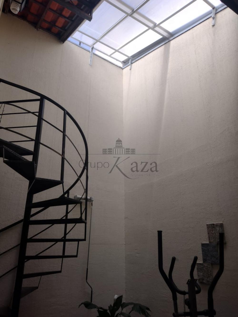 Foto 12 de Casa Sobrado em Jardim Uirá, São José dos Campos - imagem 12