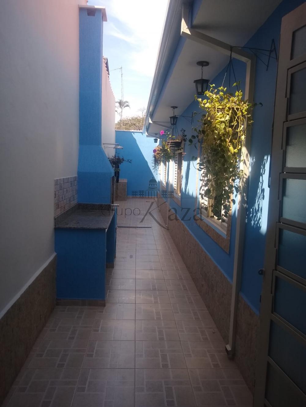 Foto 2 de Casa Comercial Residencial em Jardim Siesta, Jacareí - imagem 2 Foto 2 de Casa Comercial Residencial em Jardim Siesta, Jacareí - imagem 2