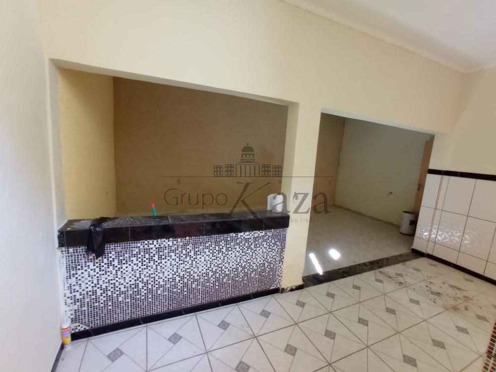 Foto 3 de Casa Comercial Residencial em Jardim Santo Antônio da Boa Vista, Jacareí - imagem 3 Foto 3 de Casa Comercial Residencial em Jardim Santo Antônio da Boa Vista, Jacareí - imagem 3