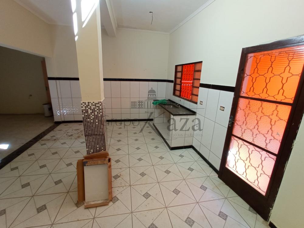 Foto 2 de Casa Comercial Residencial em Jardim Santo Antônio da Boa Vista, Jacareí - imagem 2 Foto 2 de Casa Comercial Residencial em Jardim Santo Antônio da Boa Vista, Jacareí - imagem 2