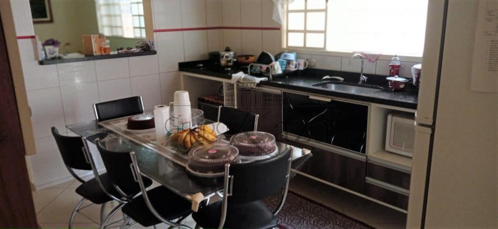 Foto 2 de Casa Sobrado em Jardim das Oliveiras, Jacareí - imagem 2 Foto 2 de Casa Sobrado em Jardim das Oliveiras, Jacareí - imagem 2