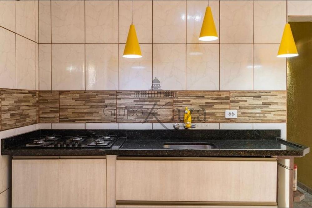 Foto 3 de Casa Padrão em Jardim Primavera, Jacareí - imagem 3 Foto 3 de Casa Padrão em Jardim Primavera, Jacareí - imagem 3