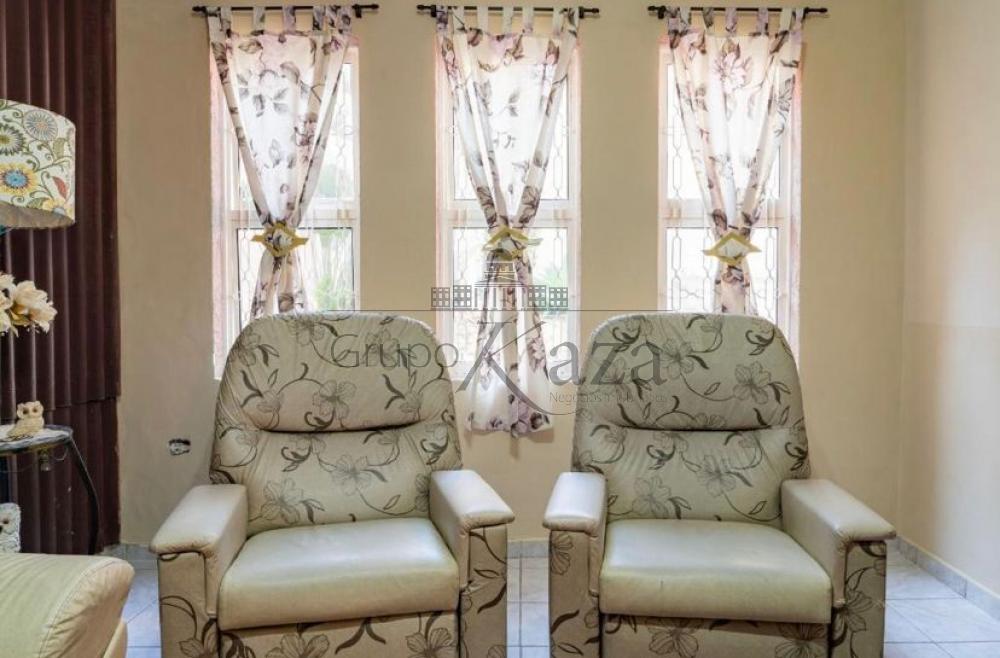 Foto 2 de Casa Padrão em Jardim Primavera, Jacareí - imagem 2 Foto 2 de Casa Padrão em Jardim Primavera, Jacareí - imagem 2