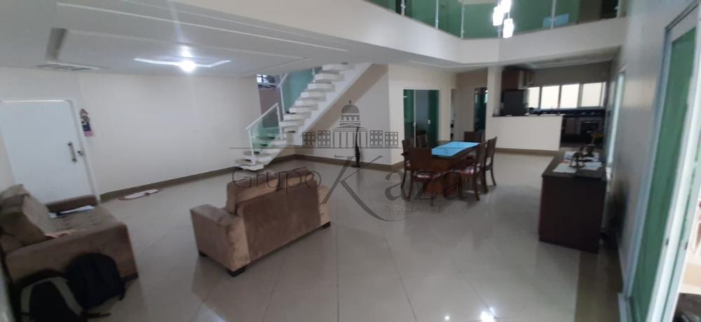 Foto 3 de Casa Sobrado em Chácaras Santa Maria, Jacareí - imagem 3 Foto 3 de Casa Sobrado em Chácaras Santa Maria, Jacareí - imagem 3