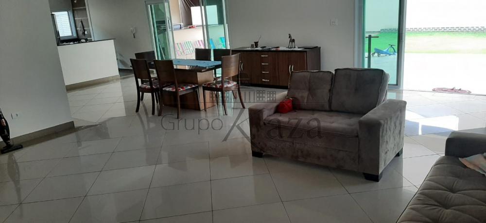 Foto 2 de Casa Sobrado em Chácaras Santa Maria, Jacareí - imagem 2 Foto 2 de Casa Sobrado em Chácaras Santa Maria, Jacareí - imagem 2