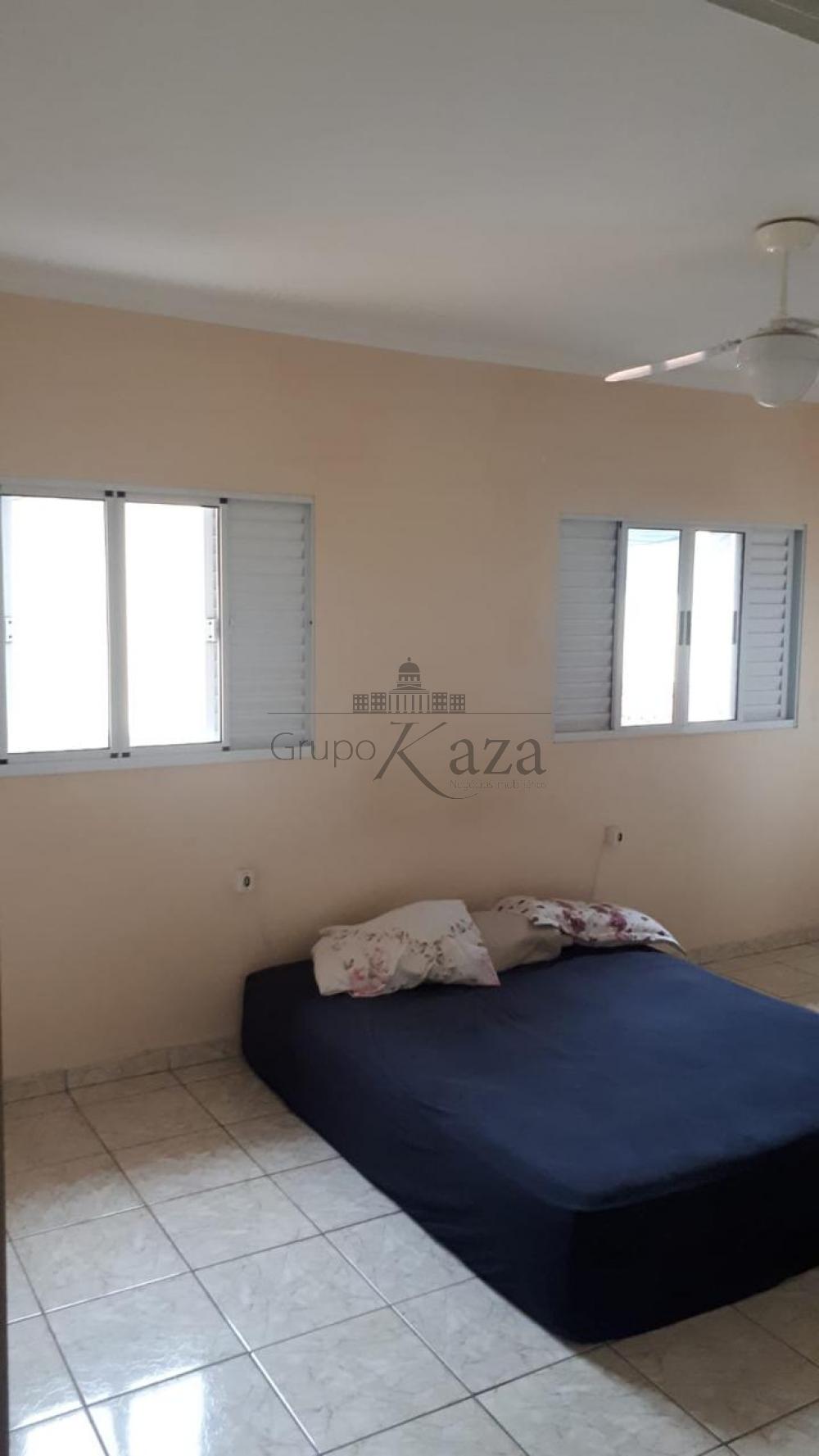 Foto 12 de Casa Padrão em Jardim Terras do Sul, São José dos Campos - imagem 12