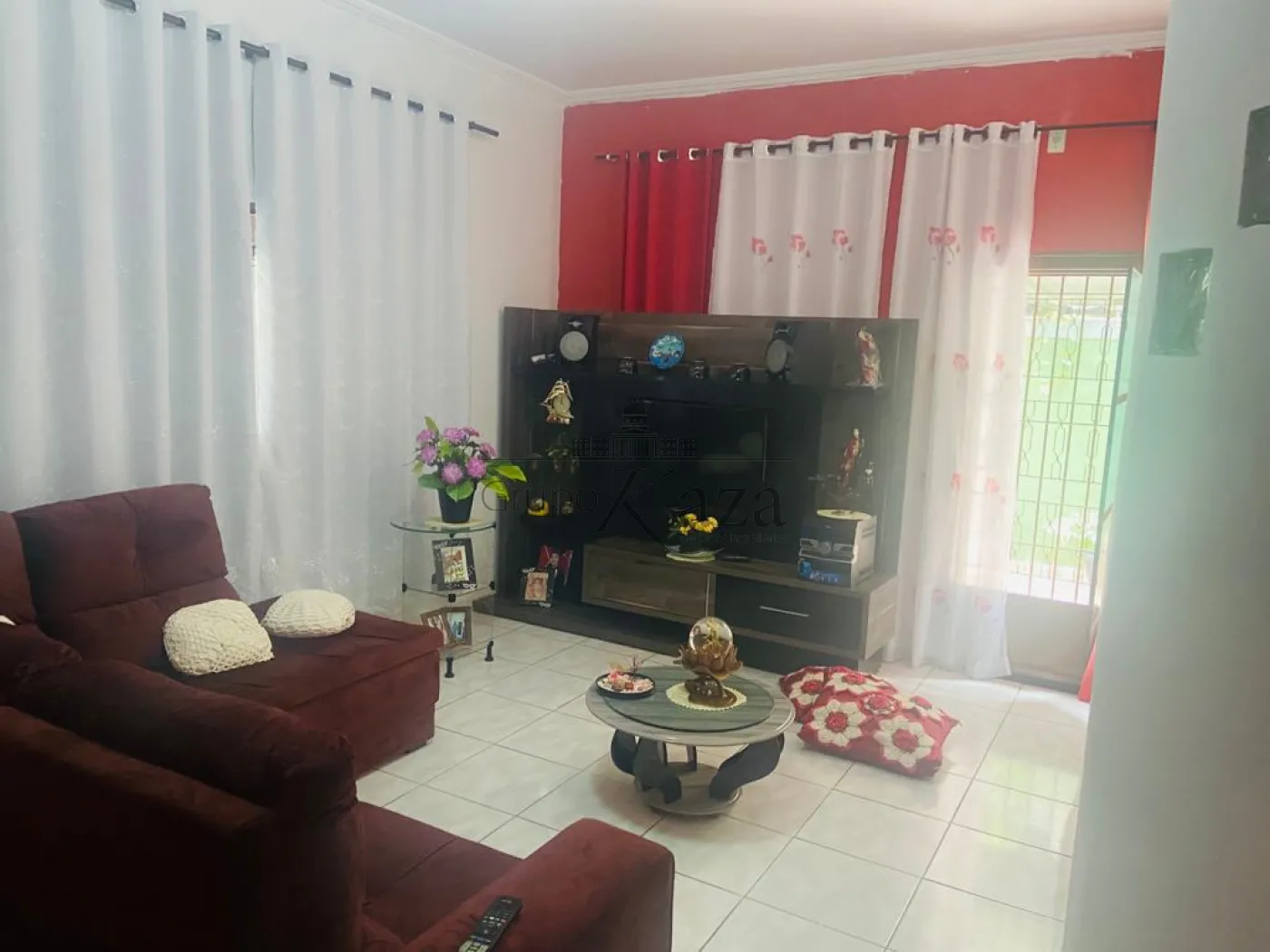 Foto 1 de Casa Comercial Residencial em Residencial Bosque dos Ipês, São José dos Campos - imagem 1 Foto 1 de Casa Comercial Residencial em Residencial Bosque dos Ipês, São José dos Campos - imagem 1