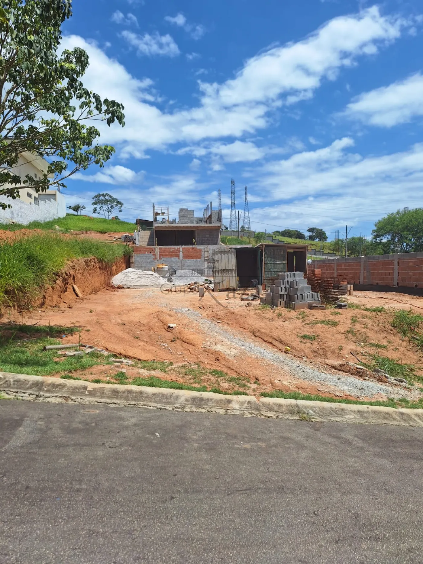 Foto 2 de Terreno Condomínio em Vila Galvão, Caçapava - imagem 2 Foto 2 de Terreno Condomínio em Vila Galvão, Caçapava - imagem 2