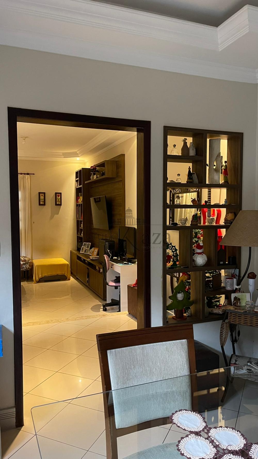 Foto 2 de Casa Sobrado em Parque Residencial Flamboyant, São José dos Campos - imagem 2 Foto 2 de Casa Sobrado em Parque Residencial Flamboyant, São José dos Campos - imagem 2