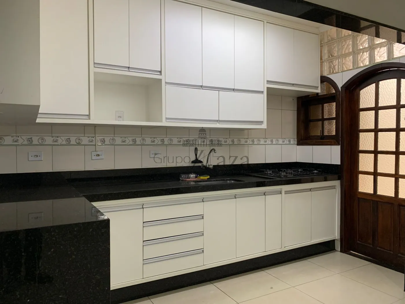 Foto 8 de Casa Padrão em Jardim Portugal, São José dos Campos - imagem 8