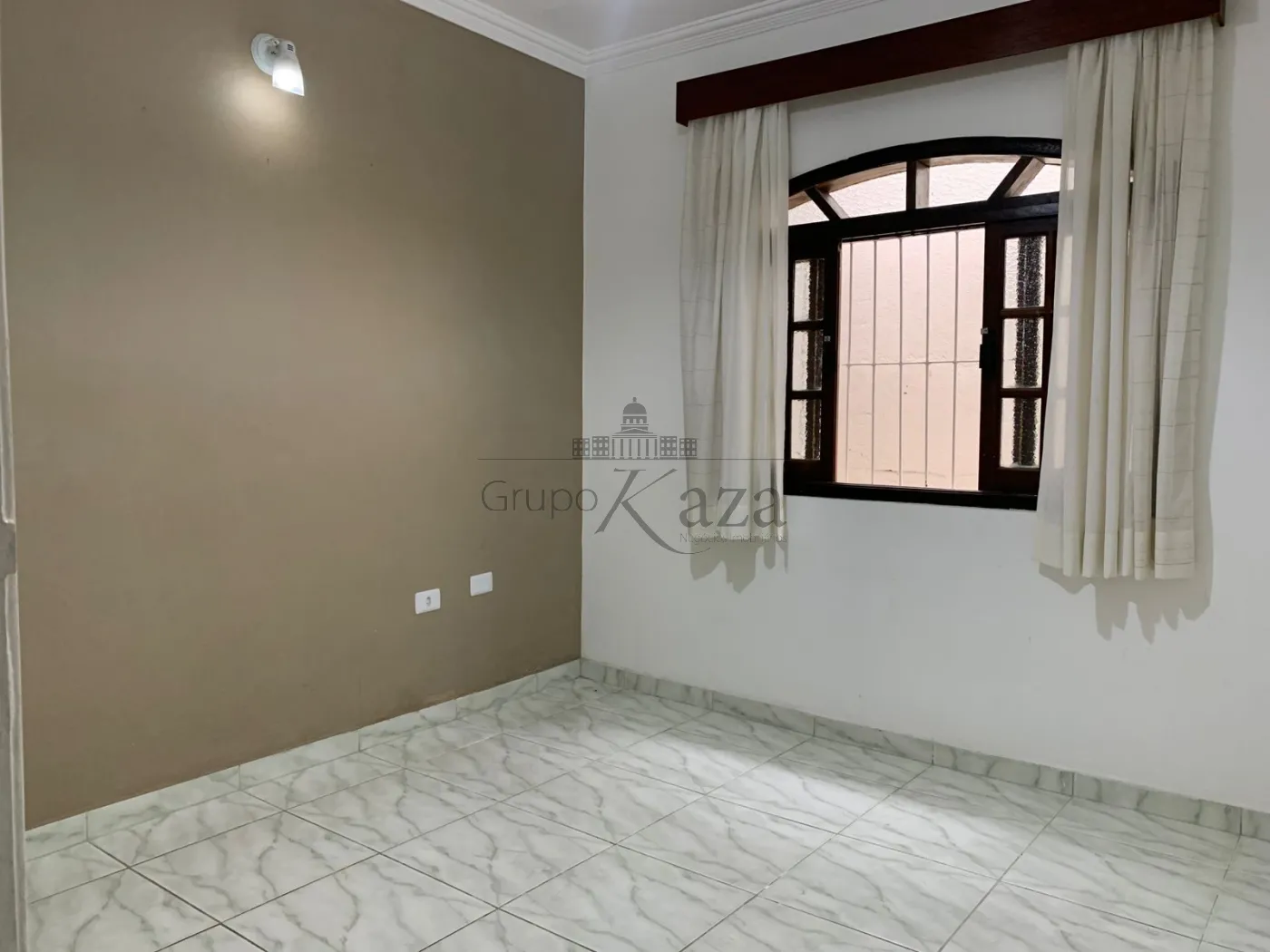 Foto 10 de Casa Padrão em Jardim Portugal, São José dos Campos - imagem 10