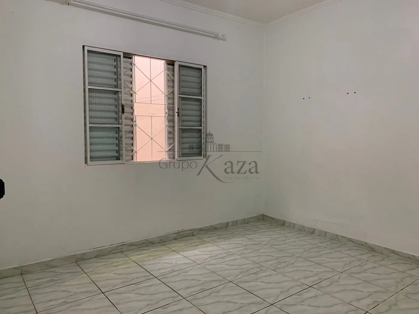 Foto 12 de Casa Padrão em Jardim Portugal, São José dos Campos - imagem 12