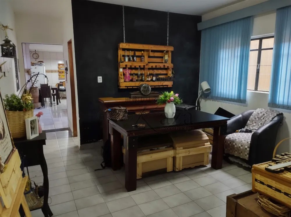 Foto 3 de Casa Padrão em Jardim Ismênia, São José dos Campos - imagem 3 Foto 3 de Casa Padrão em Jardim Ismênia, São José dos Campos - imagem 3