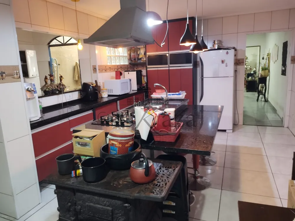 Foto 6 de Casa Padrão em Jardim Ismênia, São José dos Campos - imagem 6