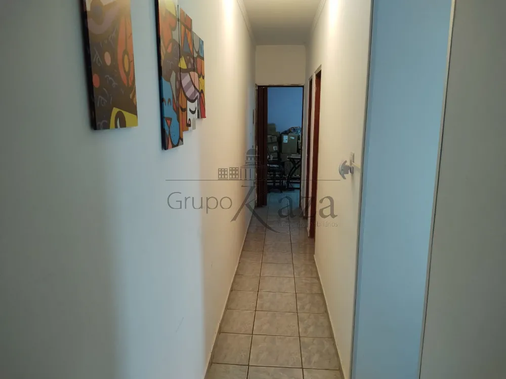 Foto 12 de Casa Padrão em Jardim Ismênia, São José dos Campos - imagem 12