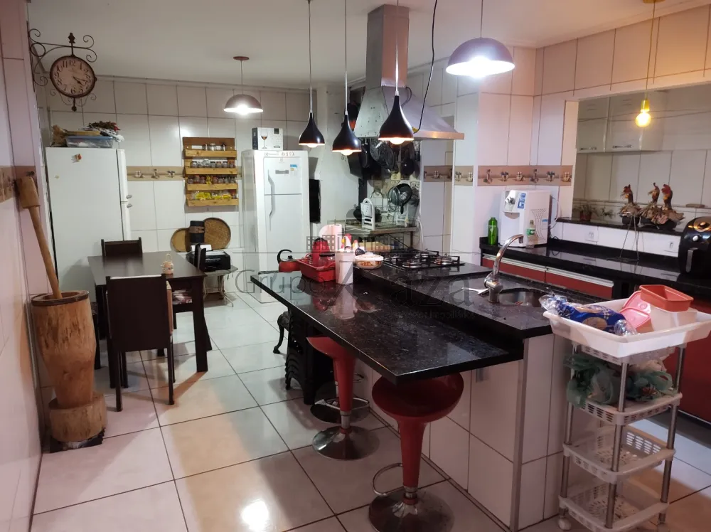 Foto 5 de Casa Padrão em Jardim Ismênia, São José dos Campos - imagem 5