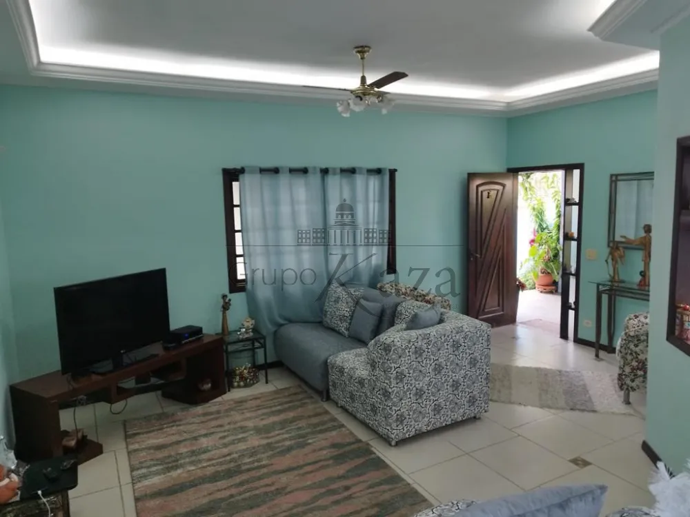 Foto 1 de Casa Sobrado em Jardim Siesta, Jacareí - imagem 1 Foto 1 de Casa Sobrado em Jardim Siesta, Jacareí - imagem 1