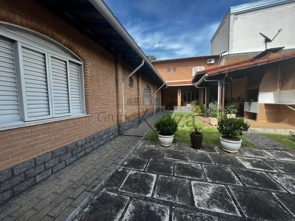 Foto 3 de Casa Sobrado em Vila São João, Caçapava - imagem 3 Foto 3 de Casa Sobrado em Vila São João, Caçapava - imagem 3