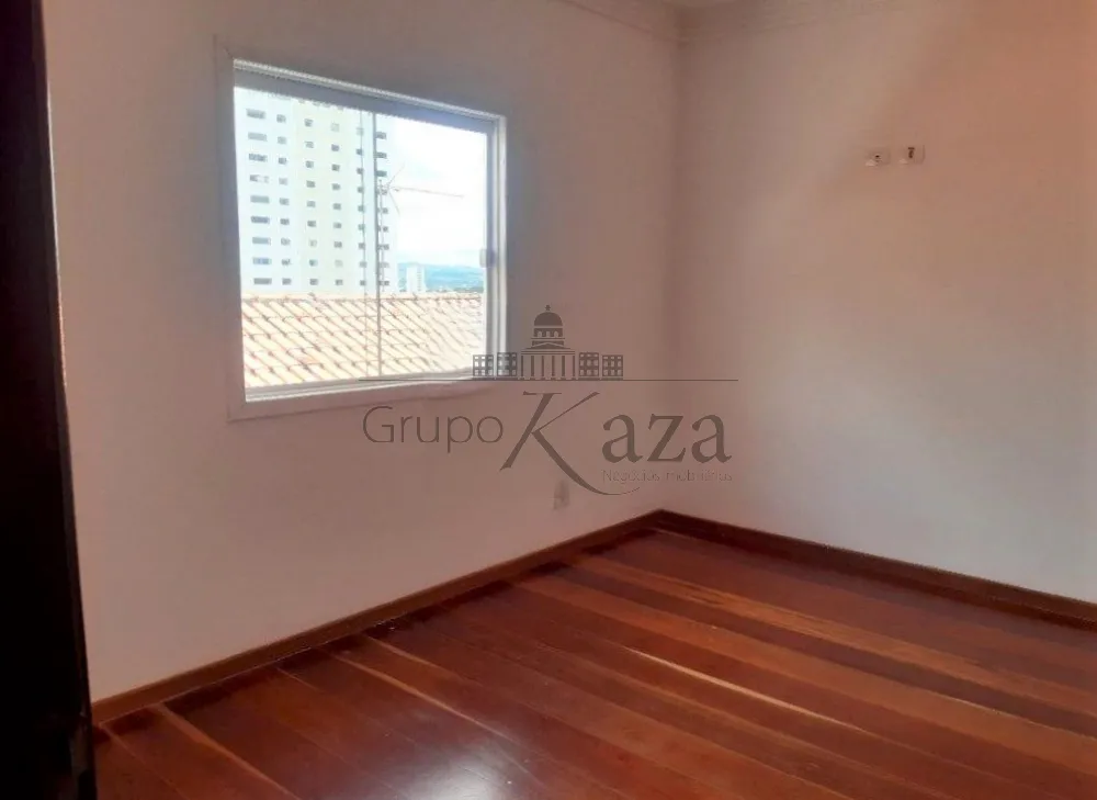 Foto 14 de Casa Sobrado em Vila Aprazível, Jacareí - imagem 14