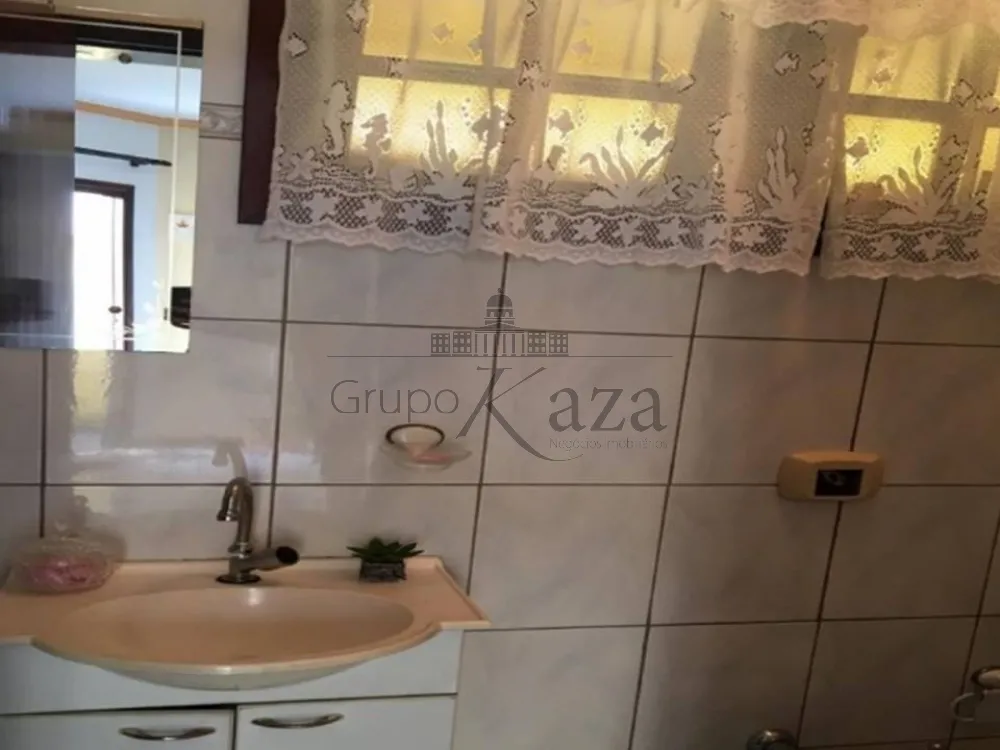 Foto 3 de Casa Sobrado em Cidade Jardim, Jacareí - imagem 3 Foto 3 de Casa Sobrado em Cidade Jardim, Jacareí - imagem 3