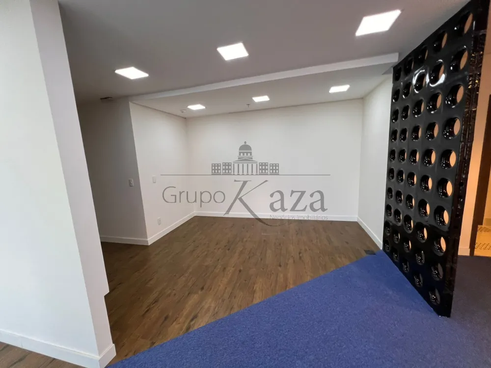 Foto 14 de Comercial Sala Condomínio em Jardim Alvorada, São José dos Campos - imagem 14