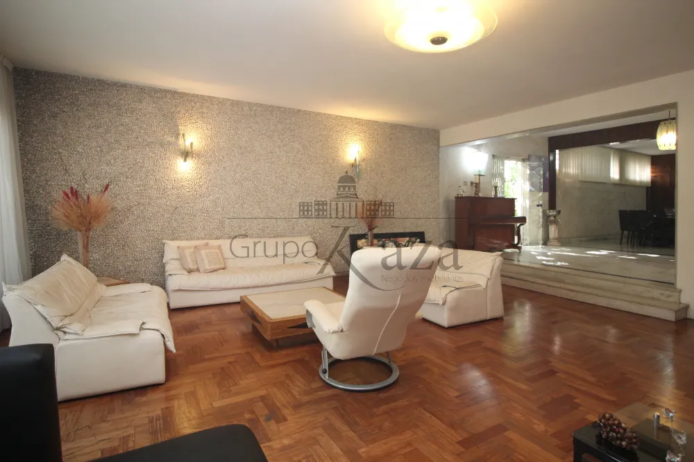 Foto 1 de Casa Padrão em Vila Mariana, São Paulo - imagem 1 Foto 1 de Casa Padrão em Vila Mariana, São Paulo - imagem 1