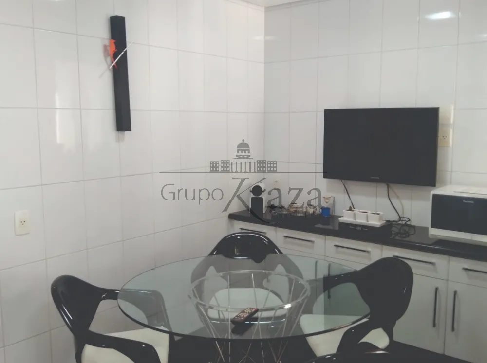 São Paulo Casa Venda R$4.600.000,00 Condominio R$2.600,00 3 Dormitorios 3 Suites Area do terreno 250.00m2 Area construida 300.00m2 - foto 3