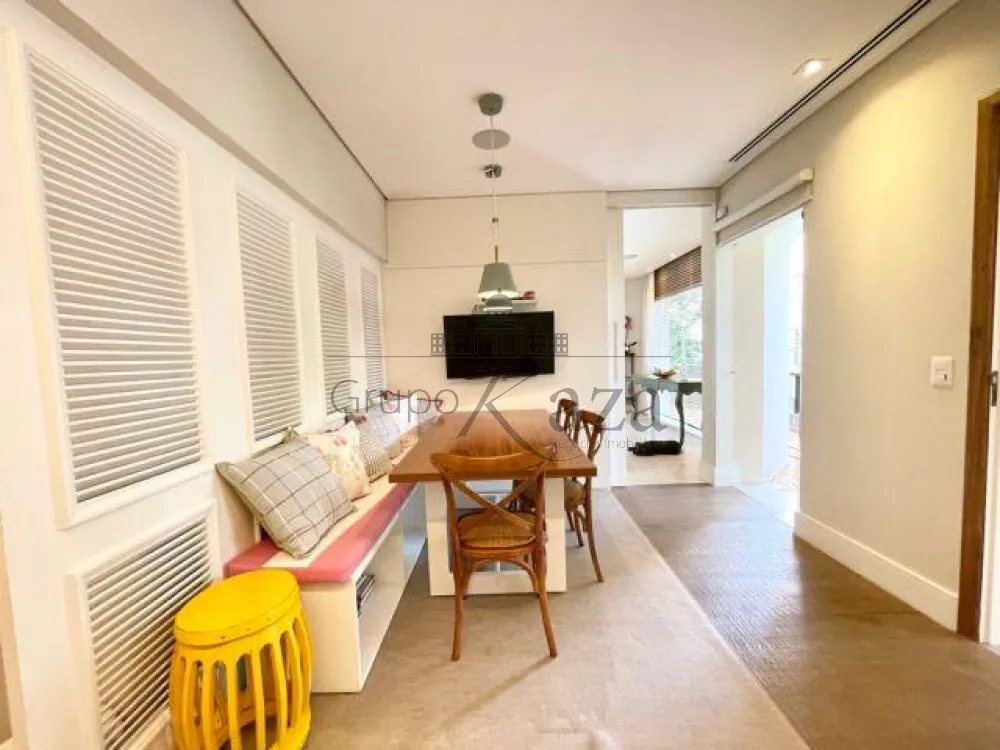 Foto 11 de Apartamento Padrão em Vila Nova Conceição, São Paulo - imagem 11