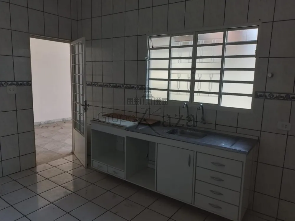 Foto 3 de Casa Padrão em Jardim Altos de Santana II, Jacareí - imagem 3 Foto 3 de Casa Padrão em Jardim Altos de Santana II, Jacareí - imagem 3