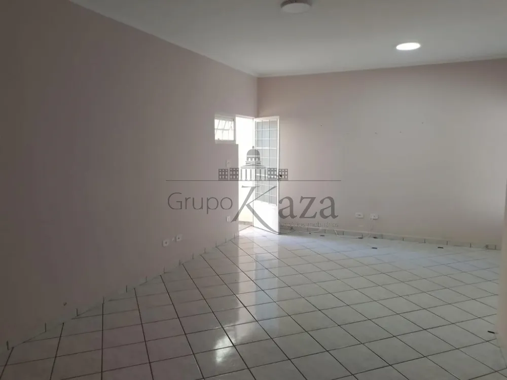 Foto 1 de Casa Padrão em Jardim Altos de Santana II, Jacareí - imagem 1 Foto 1 de Casa Padrão em Jardim Altos de Santana II, Jacareí - imagem 1