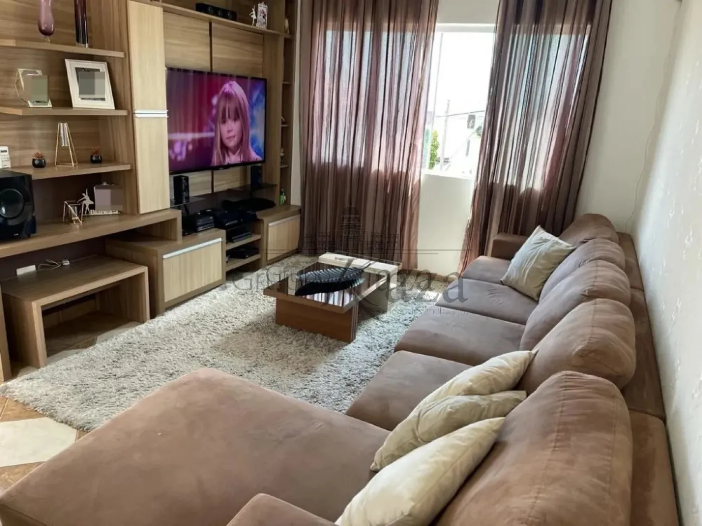 Foto 1 de Casa Padrão em Jardim Terras de São João, Jacareí - imagem 1 Foto 1 de Casa Padrão em Jardim Terras de São João, Jacareí - imagem 1