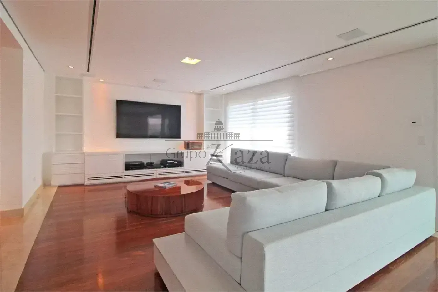 Foto 2 de Apartamento Padrão em Moema, São Paulo - imagem 2 Foto 2 de Apartamento Padrão em Moema, São Paulo - imagem 2