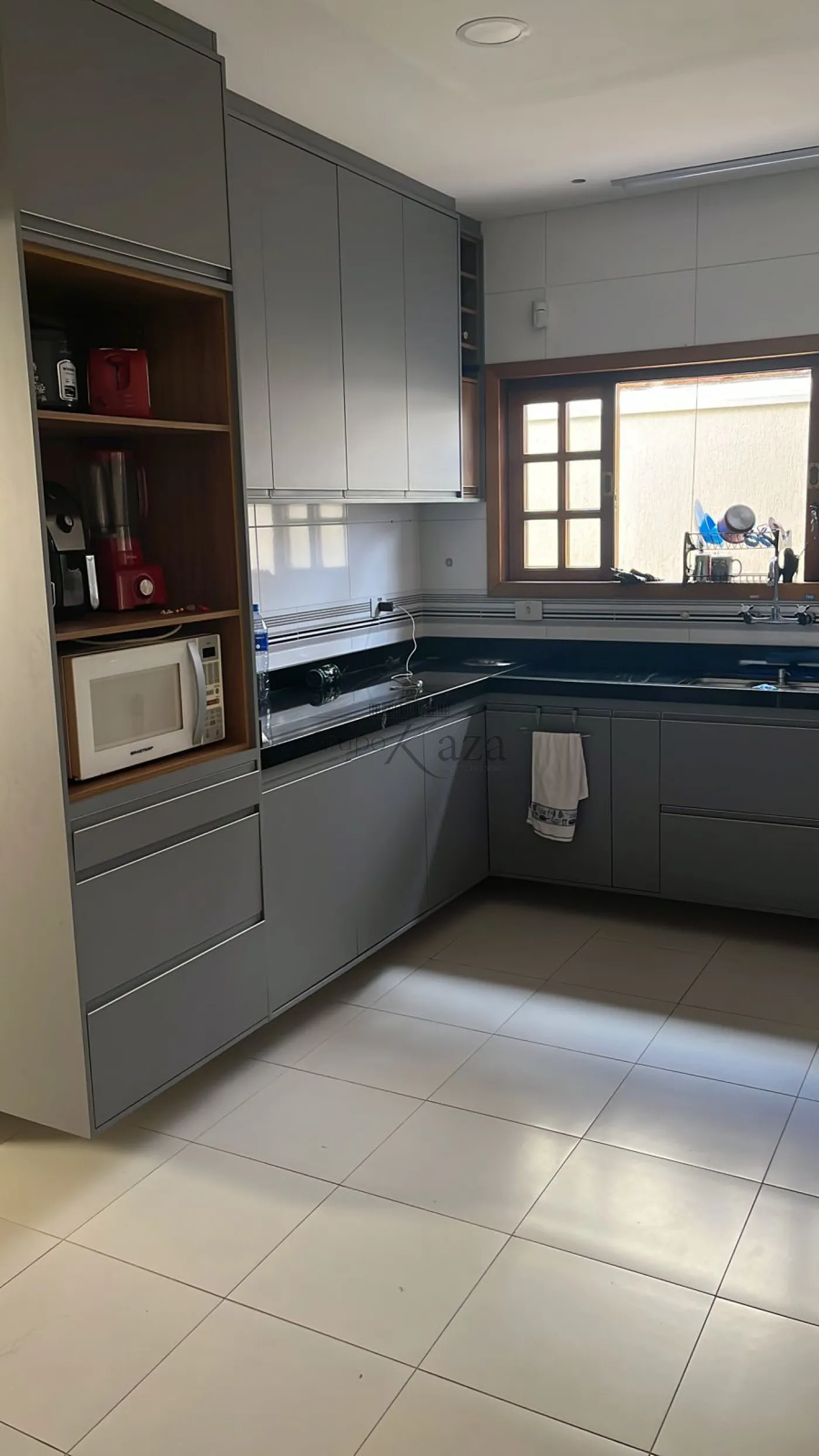 Foto 3 de Casa Padrão em Jardim Altos de Santana II, Jacareí - imagem 3 Foto 3 de Casa Padrão em Jardim Altos de Santana II, Jacareí - imagem 3