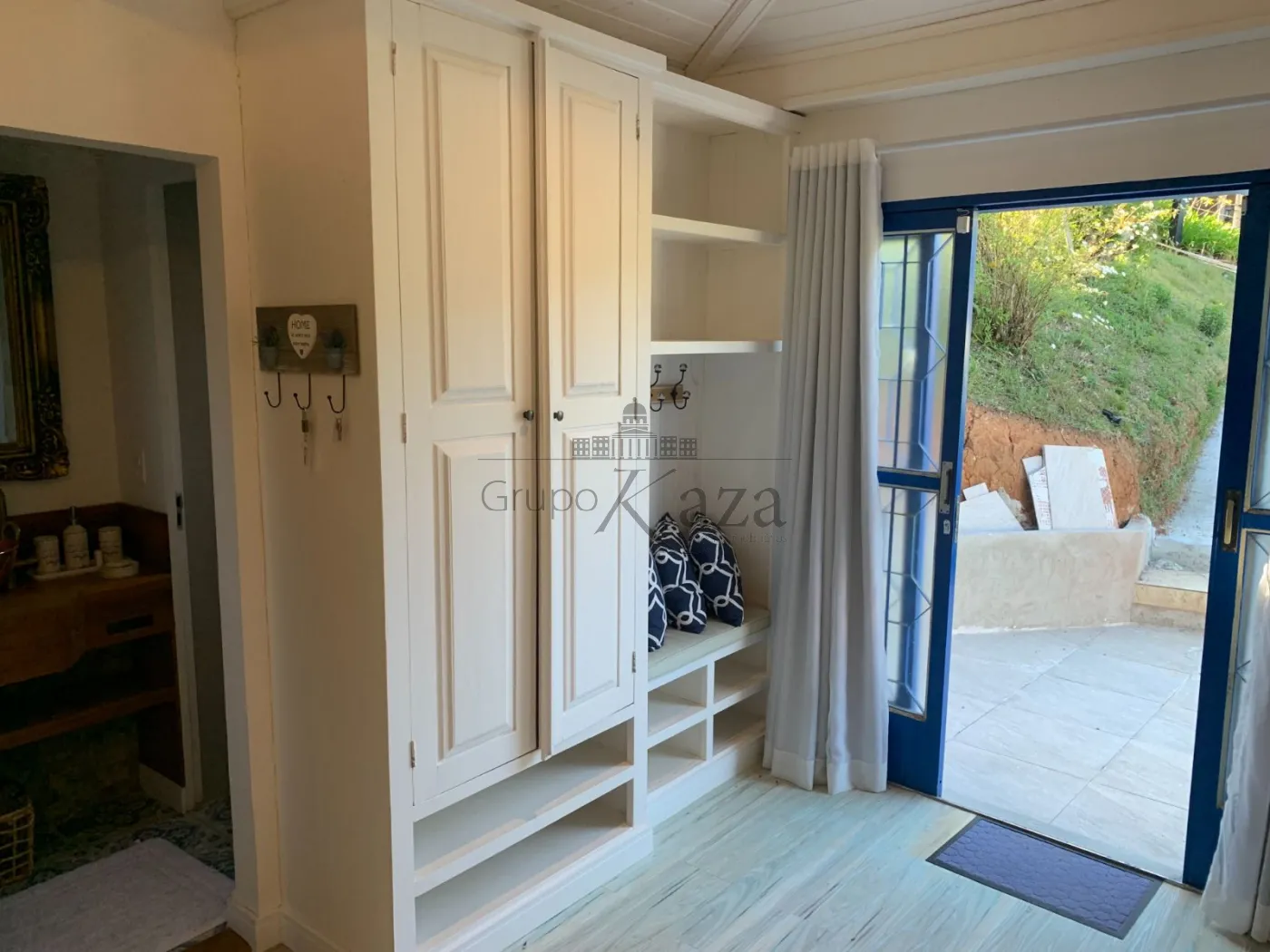 Foto 3 de Casa Sobrado em Jardim Cataguases, Campos do Jordão - imagem 3