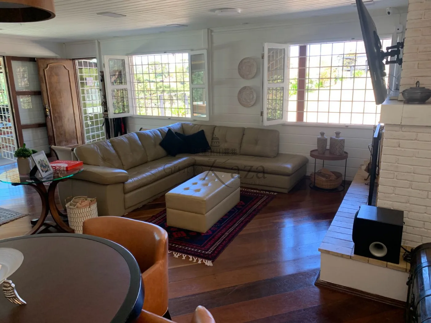 Foto 1 de Casa Sobrado em Jardim Cataguases, Campos do Jordão - imagem 1