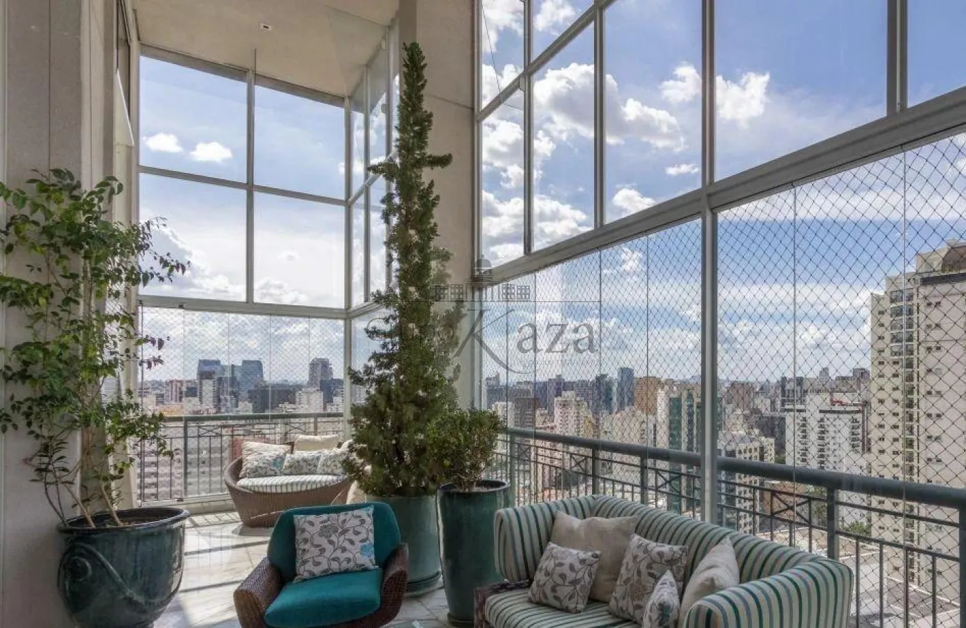 Foto 1 de Apartamento Duplex em Vila Nova Conceição, São Paulo - imagem 1 Foto 1 de Apartamento Duplex em Vila Nova Conceição, São Paulo - imagem 1