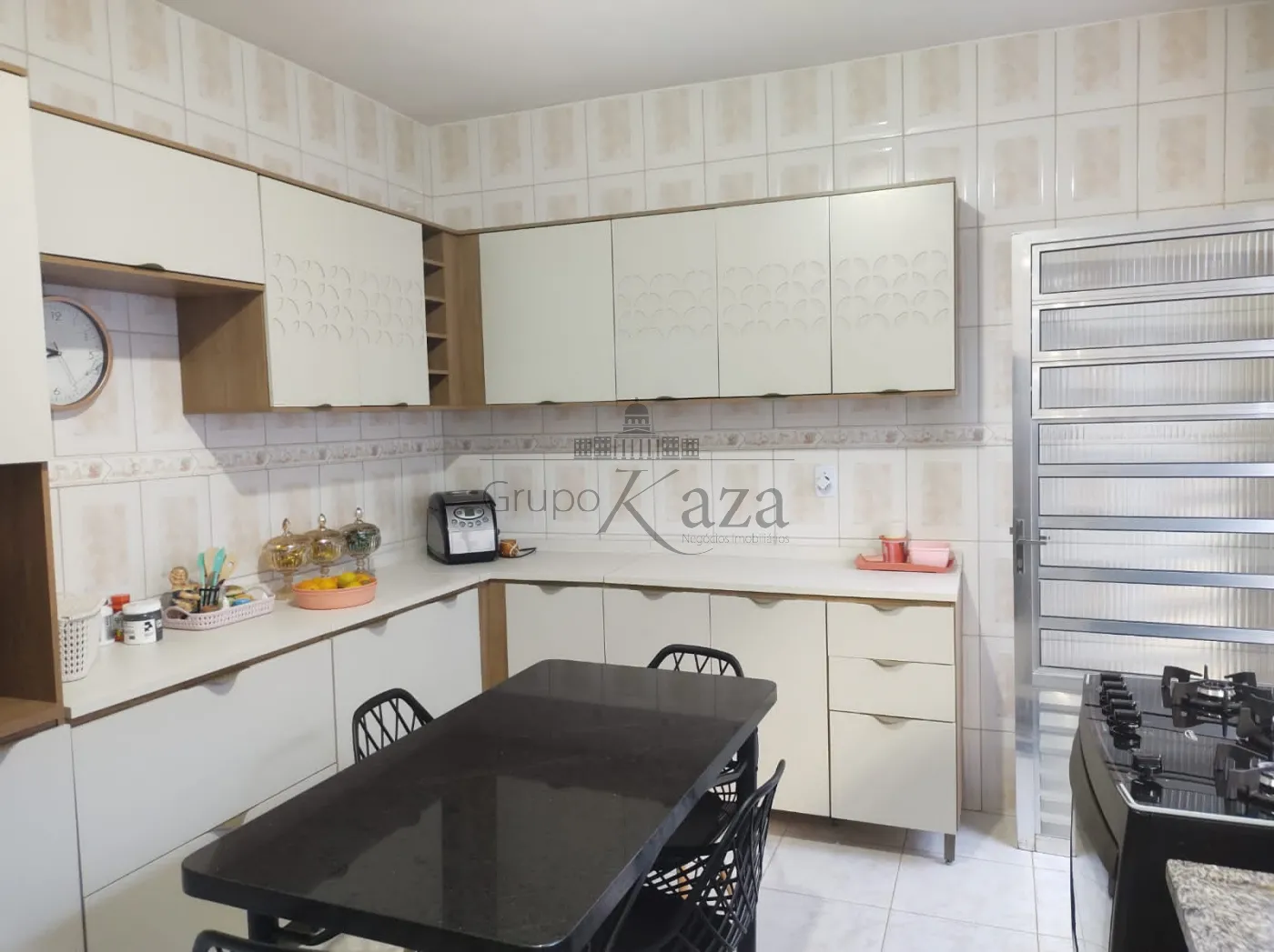 Foto 2 de Casa Sobrado em Bandeira Branca, Jacareí - imagem 2 Foto 2 de Casa Sobrado em Bandeira Branca, Jacareí - imagem 2