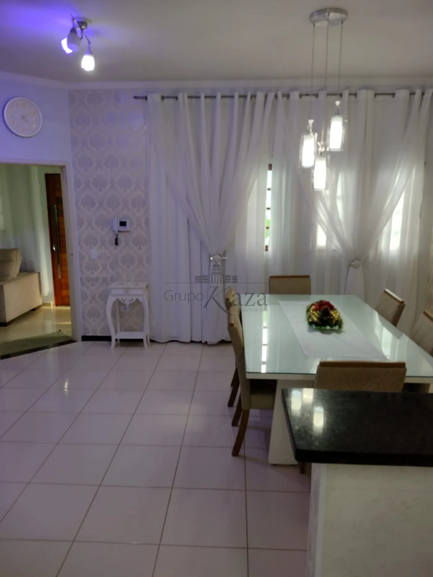 Foto 2 de Casa Sobrado em Golfinho, Caraguatatuba - imagem 2 Foto 2 de Casa Sobrado em Golfinho, Caraguatatuba - imagem 2