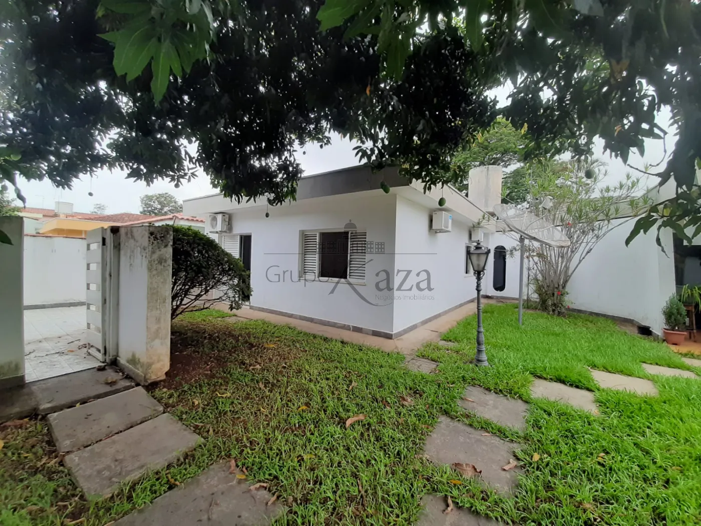 Foto 1 de Casa Comercial Residencial em Centro, Jacareí - imagem 1 Foto 1 de Casa Comercial Residencial em Centro, Jacareí - imagem 1