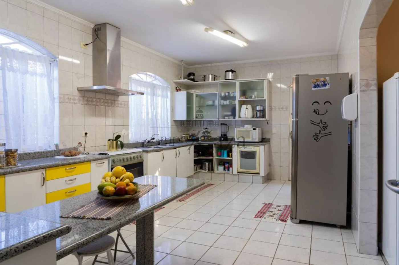 Foto 3 de Casa Comercial Residencial em São João, Jacareí - imagem 3 Foto 3 de Casa Comercial Residencial em São João, Jacareí - imagem 3