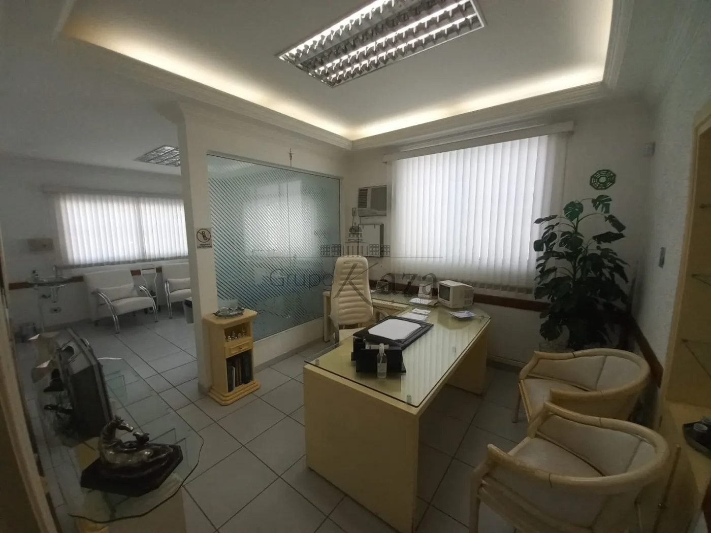 Foto 1 de Comercial Prédio em Centro, Jacareí - imagem 1 Foto 1 de Comercial Prédio em Centro, Jacareí - imagem 1